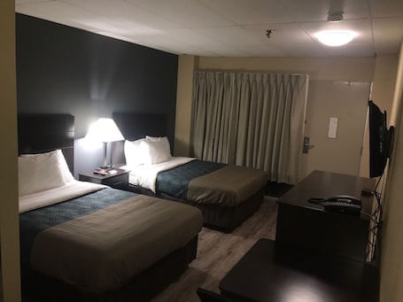 Wifi gratis y ropa de cama . Framingham Inn