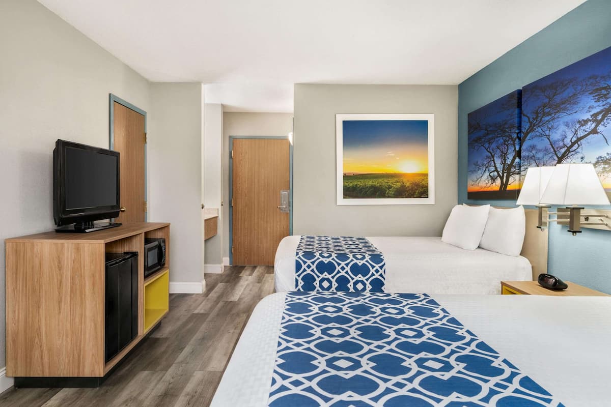 Standard Double Room, 2 Double Beds | Free cribs/infant beds, rollaway beds, free WiFi, bed sheets