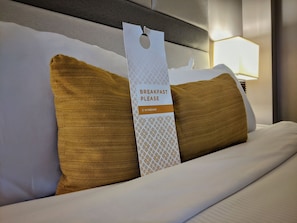 Room - Sonesta Suites Dallas Park Central (Dallas)