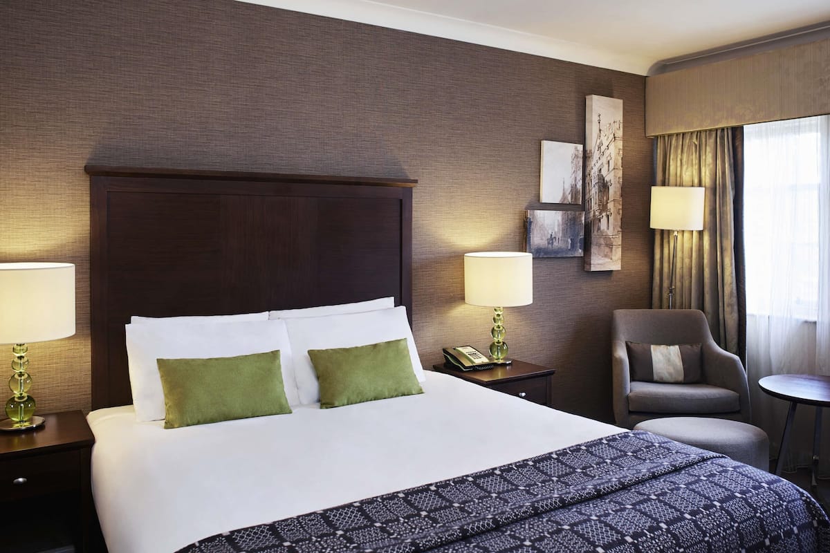 In-room safe, desk, blackout drapes, soundproofing