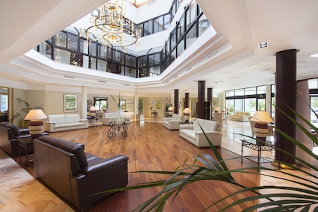 Área de estar no saguão. Hipotels Sherry Park