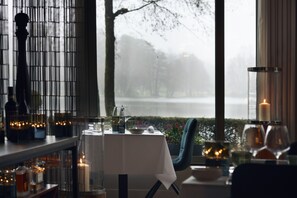Breakfast, lunch, dinner served; garden views