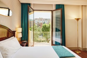 Quarto clássico (Exterior View) | Roupas de cama premium, edredons de pluma