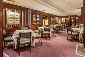 Lunch, dinner and brunch served - Sercotel Gran Hotel Conde Duque (Madrid)