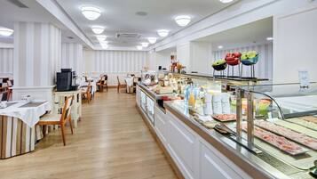 Daily buffet breakfast for a fee