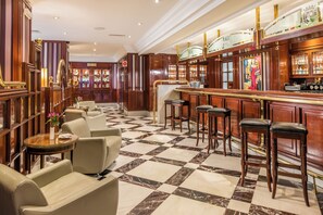 Déjeuner, dîner et brunch servis sur place