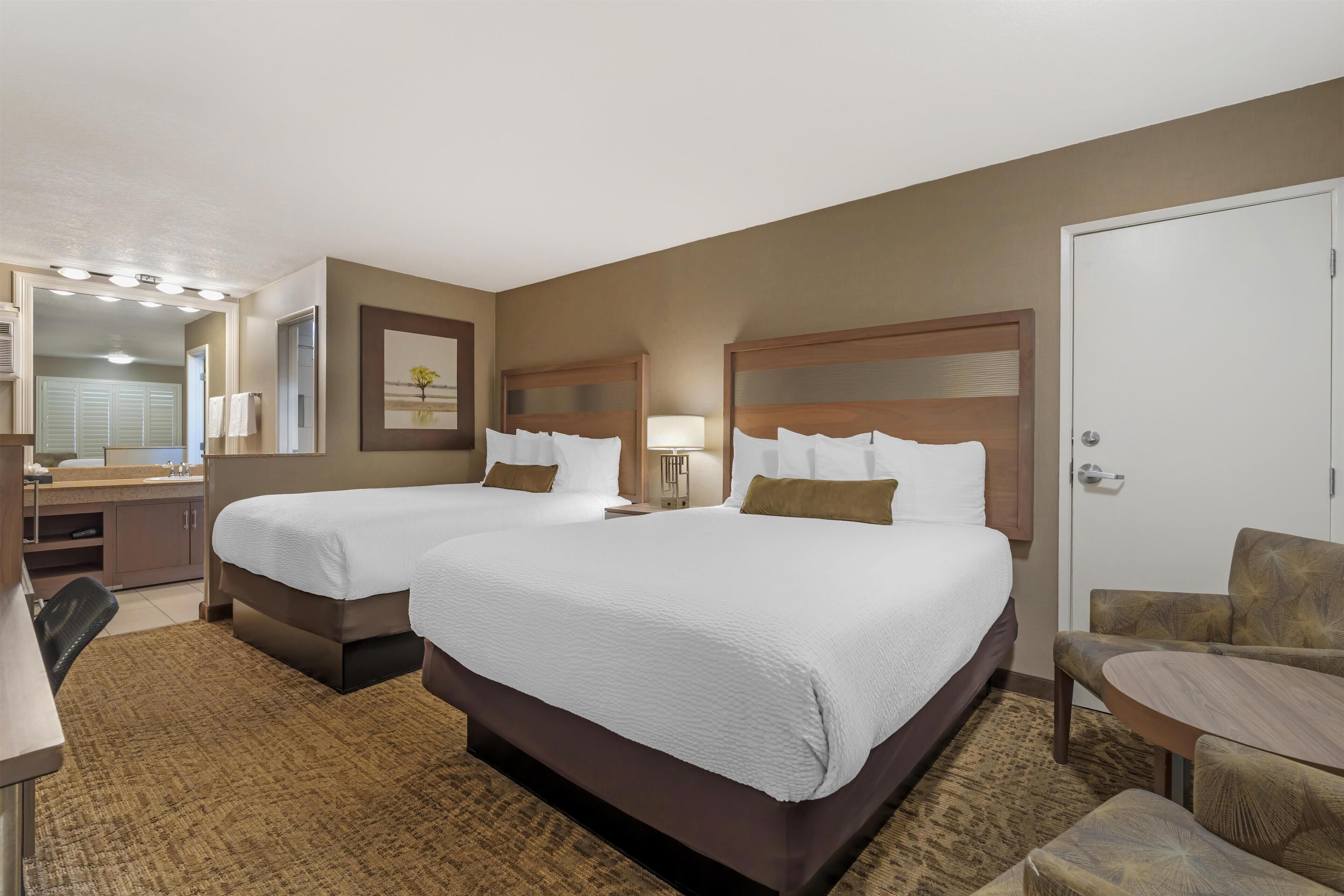 Skrivebord, skrivebord for bærbar PC og strykejern/-brett