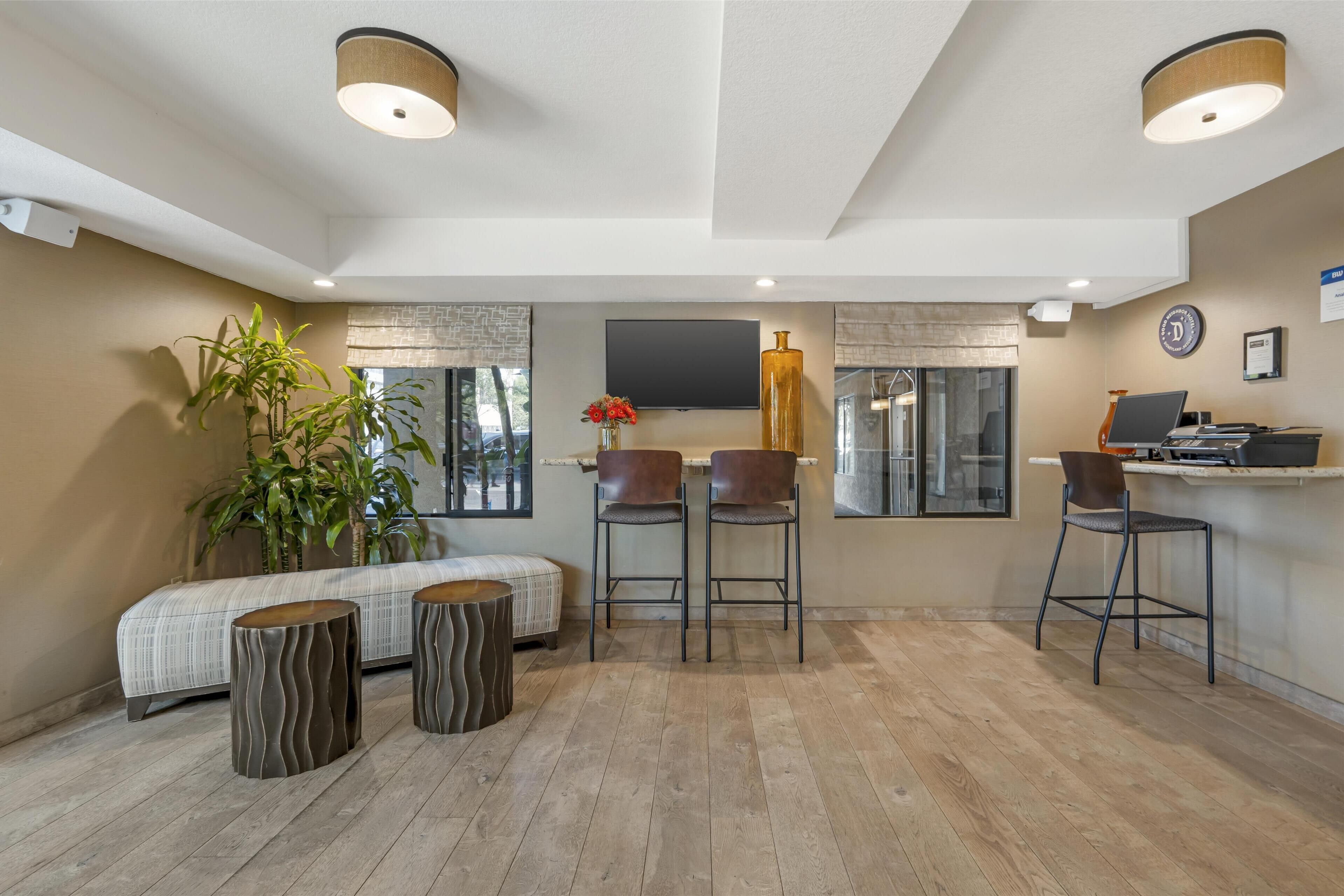 Photo - Best Western Plus Anaheim Inn