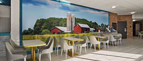 Free daily continental breakfast