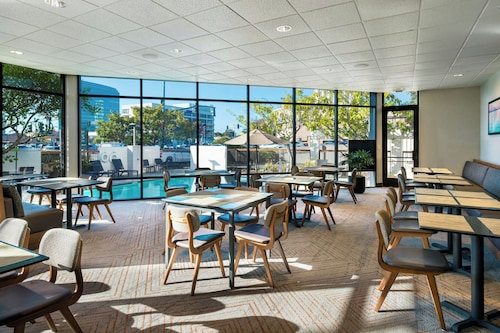 Four Points by Sheraton San Francisco Bay Bridge