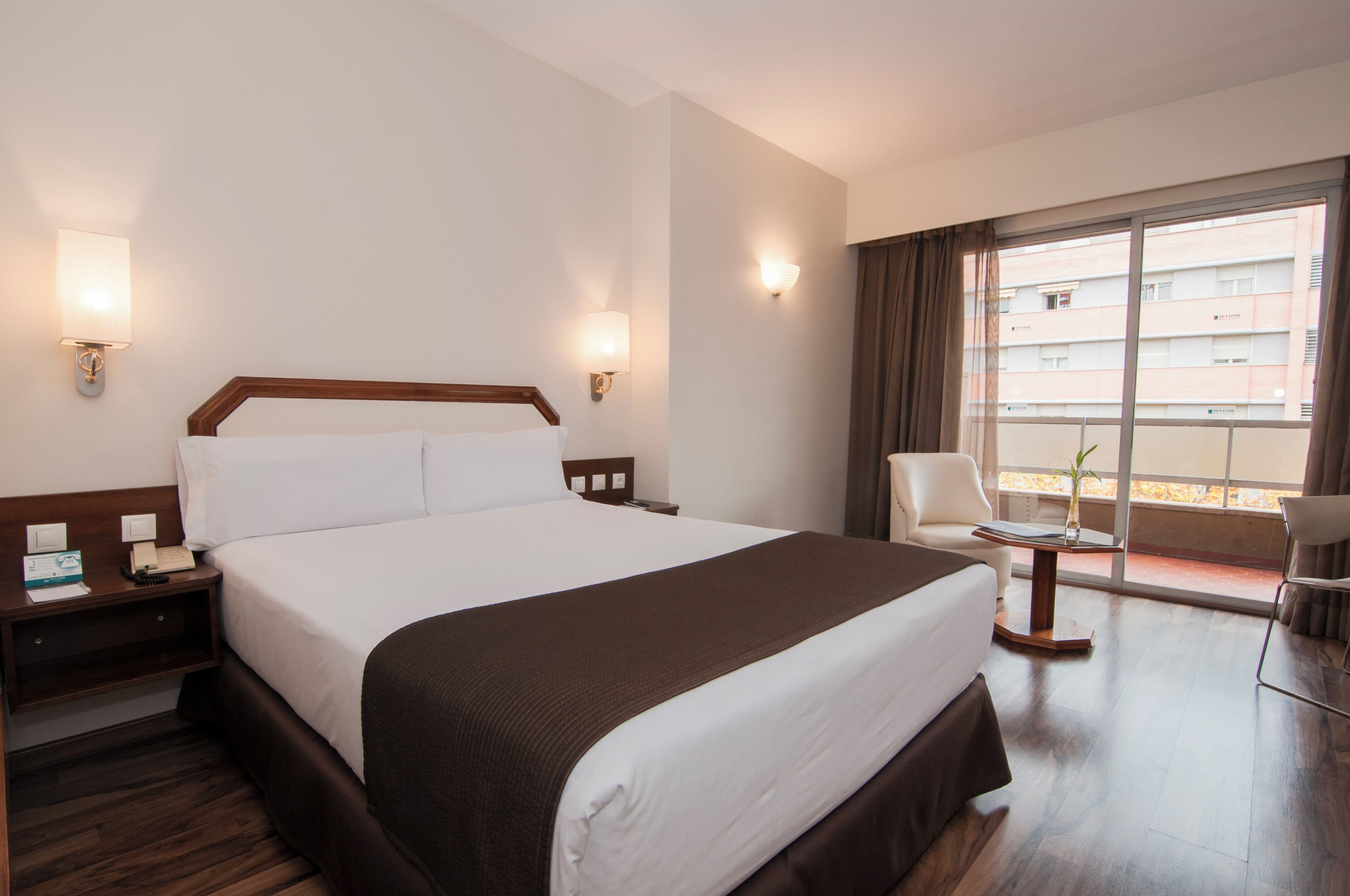 Double Room Single Use | Desk, soundproofing, iron/ironing board, free WiFi