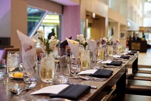 Breakfast, lunch and dinner served - Swissotel - Chicago (Chicago)