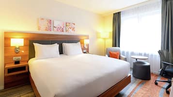 Luxe beddengoed, donsdekens, een minibar, een kluis op de kamer