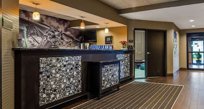 Best Western Plus Wichita West Airport Inn