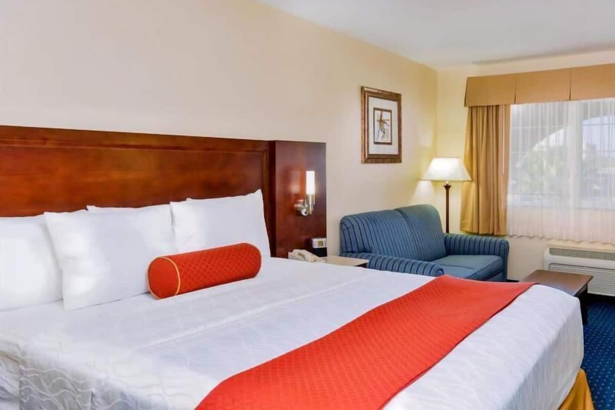 In-room safe, desk, laptop workspace, iron/ironing board