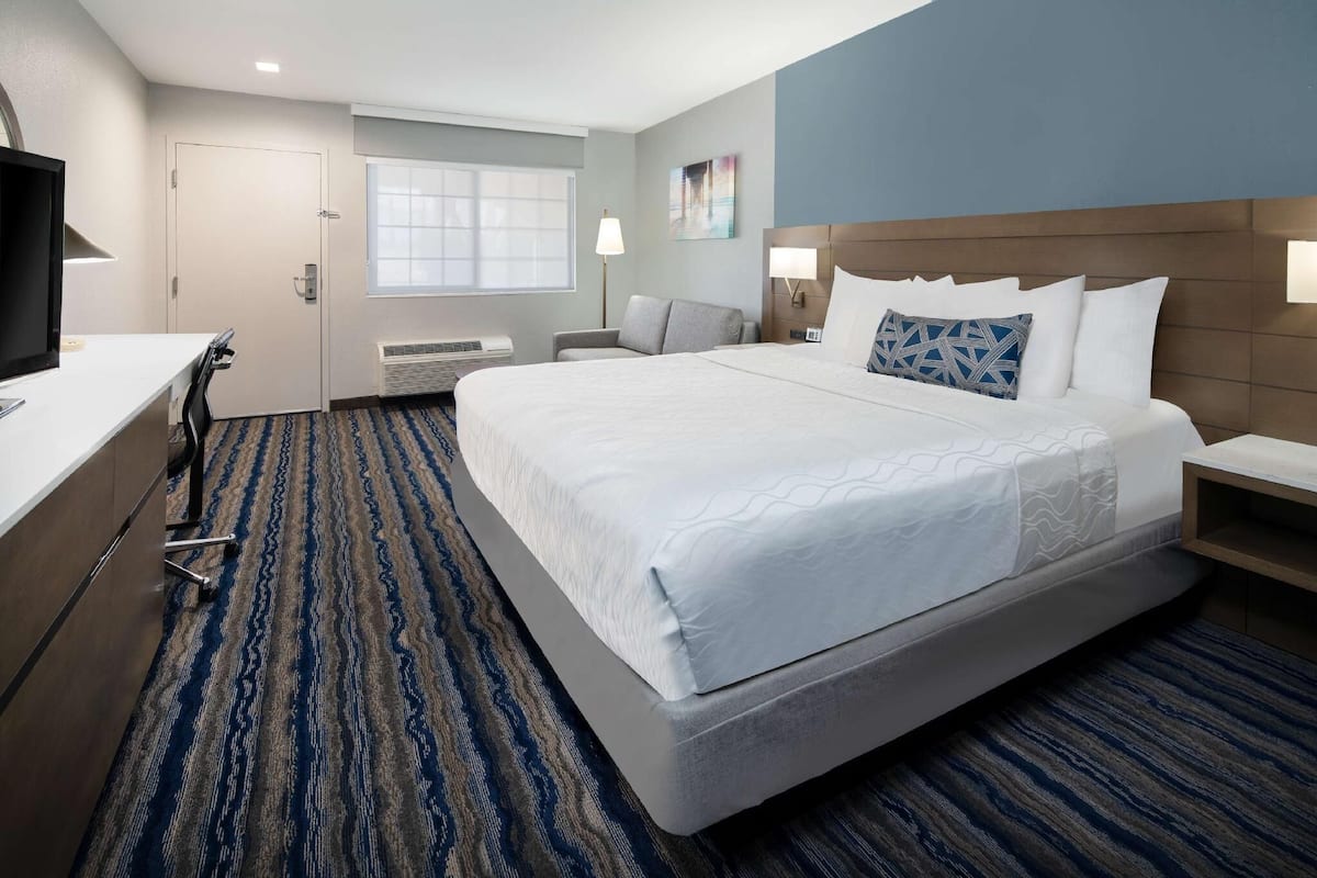 In-room safe, desk, laptop workspace, iron/ironing board