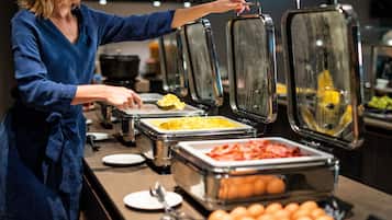 Morgenmadsbuffet hver dag (27.50 EUR pr. person)