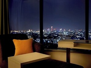 Premium bedding, in-room safe, desk, blackout drapes - Shin Yokohama Prince Hotel (Yokohama)