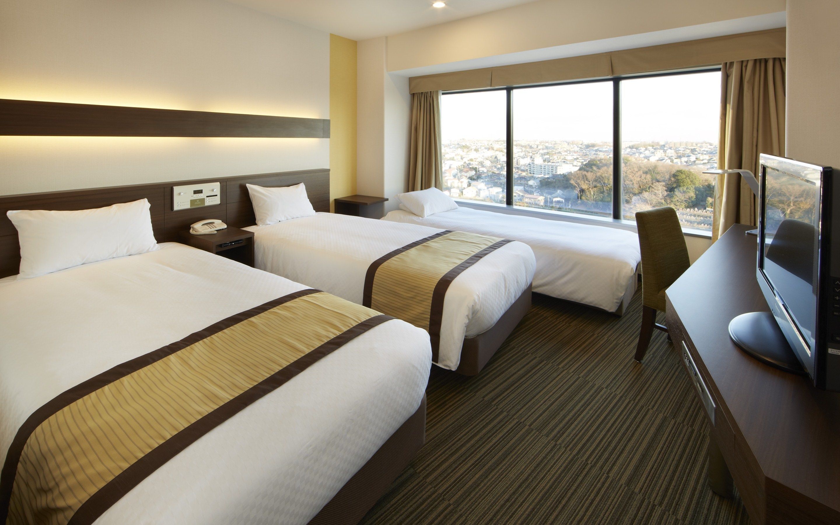 premium bedding, in-room safe, desk, blackout curtains