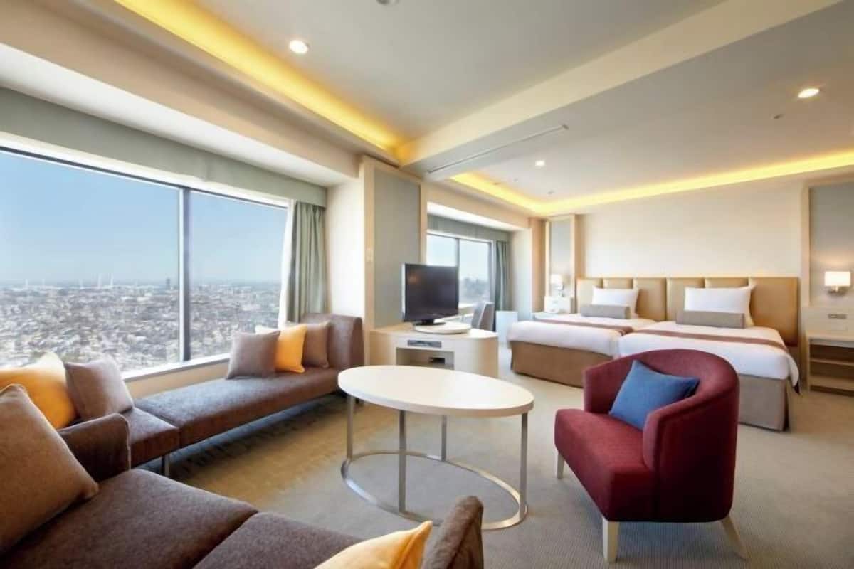 Literie de qualité supérieure, coffres-forts dans les chambres, bureau