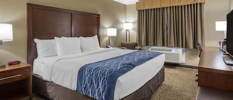 Deluxe Room, 1 King Bed, Non Smoking | Pillowtop beds, in-room safe, desk, laptop workspace
