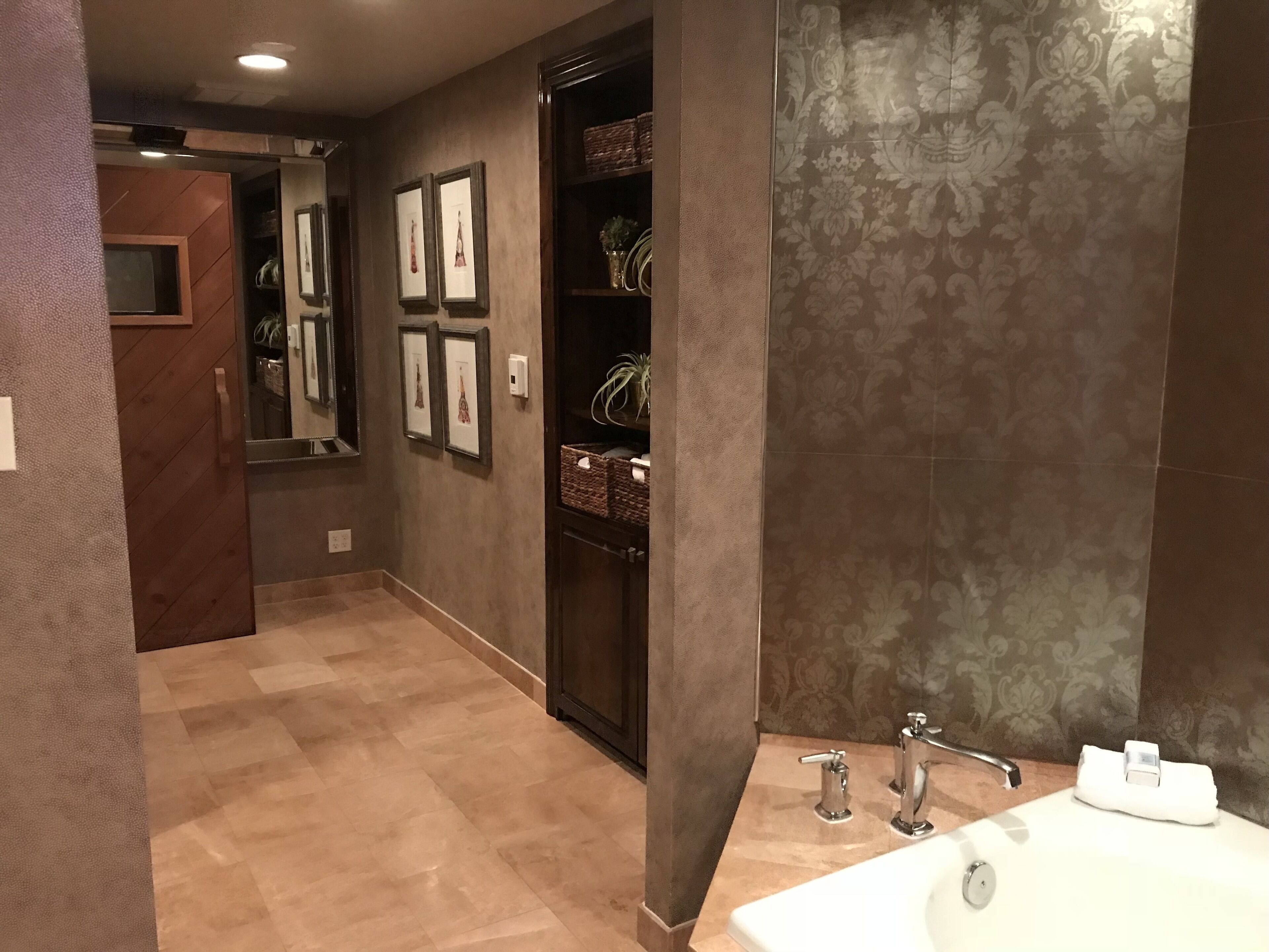 presidential suite, 1 king bed | bathroom | combined shower/bathtub, rainfall showerhead, designer toiletries