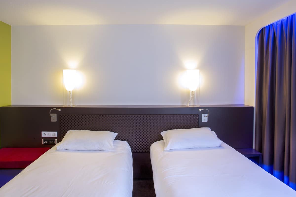 Standard Room, 2 Single Beds