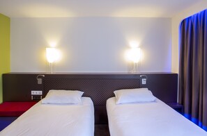 Chambre Standard, 2 lits une place