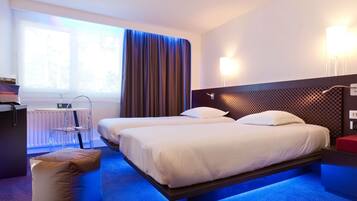 Premium bedding, in-room safe, desk, blackout curtains