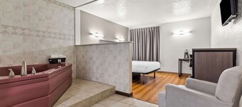 Red Lion Inn & Suites Pontoon Beach