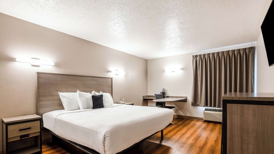 Red Lion Inn & Suites Pontoon Beach