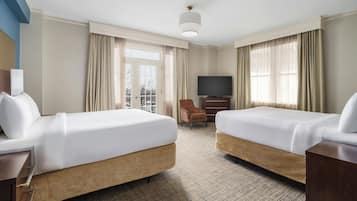 Suite, 1 Double Bed (Balcony) | Premium bedding, desk, blackout curtains, iron/ironing board