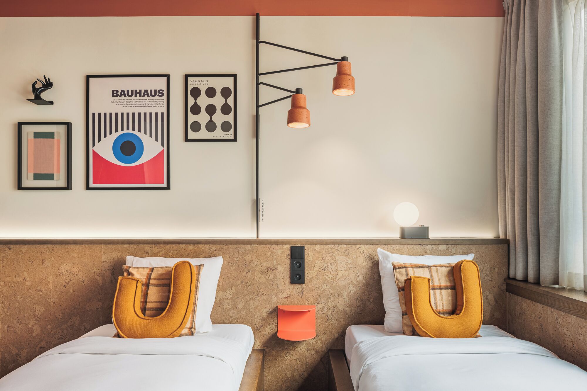 Sustainable Standard Twin | Laptop workspace, blackout drapes, soundproofing, free WiFi