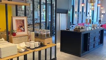 Daily buffet breakfast (EUR 13.50 per person)