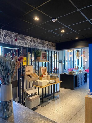 Daily buffet breakfast (EUR 13.50 per person)