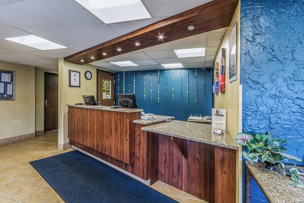 Reception - Motel 6 Green Bay, WI - Lambeau (Green Bay)