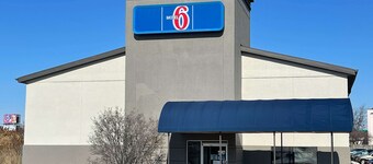 Motel 6 Green Bay, WI - Lambeau