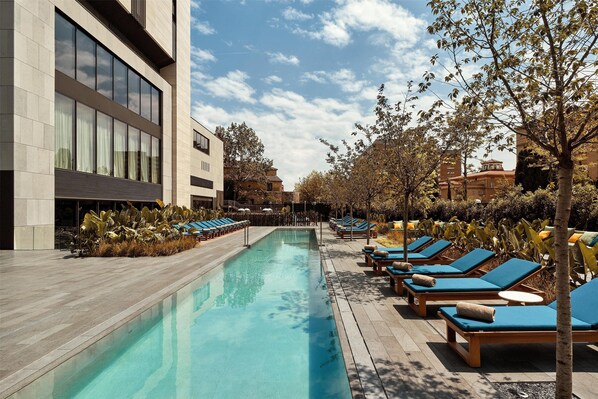 Indoor pool, seasonal outdoor pool, sun loungers