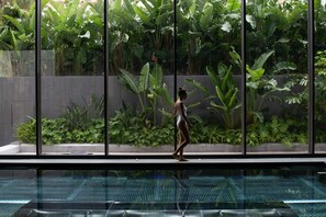 Couples treatment room(s), sauna, hot tub, steam room - Grand Hyatt Barcelona (Barcelona)