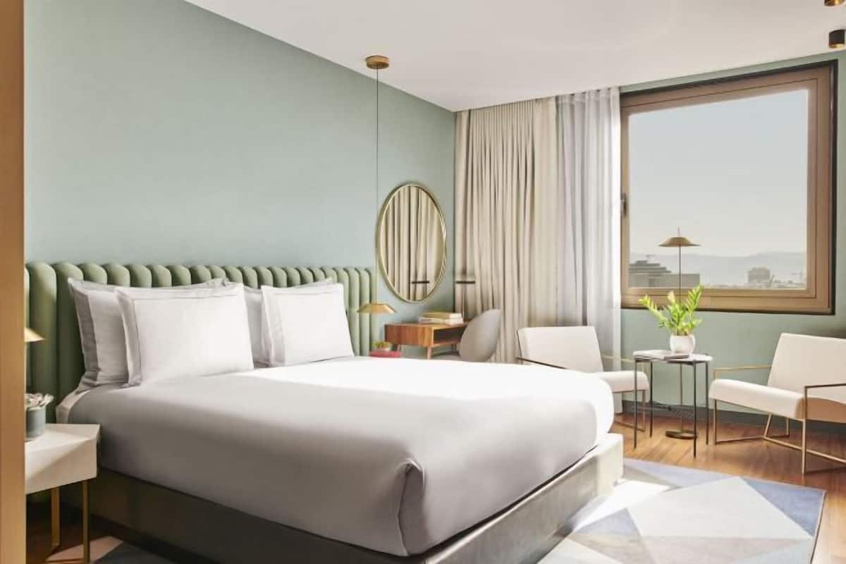 Egyptian cotton sheets, premium bedding, down duvets, pillow-top beds