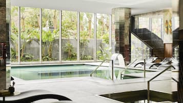 Salas de tratamientos para parejas, sauna, bañera de hidromasaje