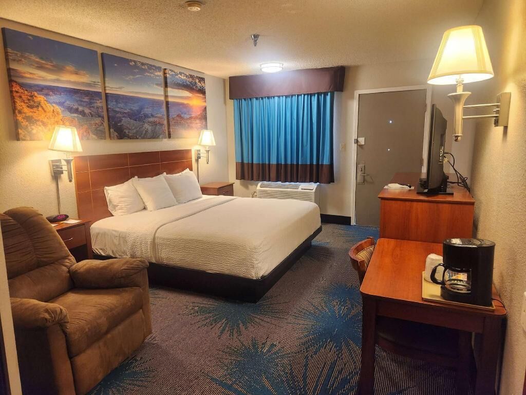 Rollaway beds, free WiFi, bed sheets