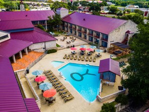 Outdoor pool, open 7:00 AM to 11:00 PM, sun loungers