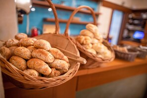 朝食ビュッフェ