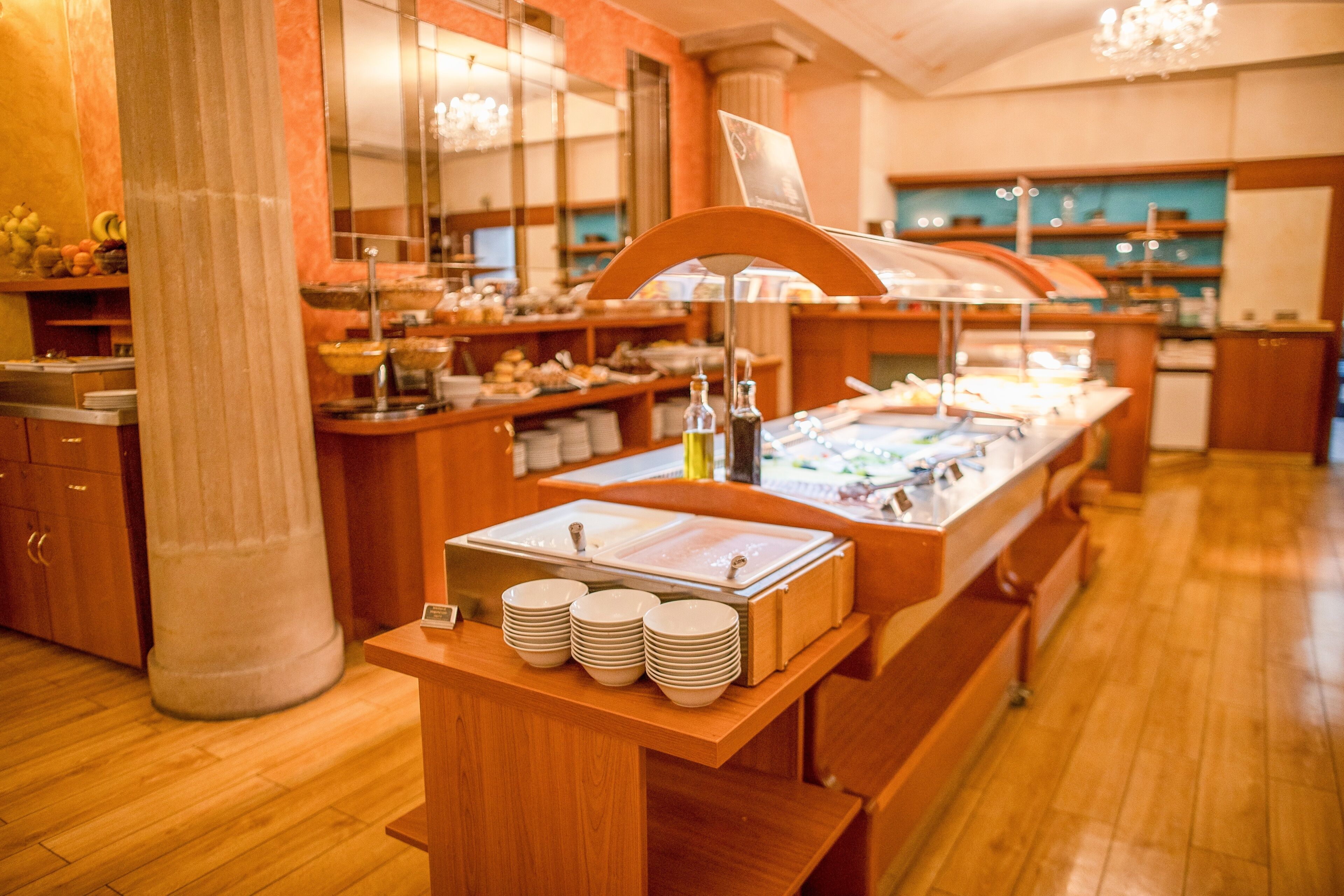 daily full breakfast (czk 400 per person)