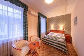 Standard Double or Twin Room | Hypo-allergenic bedding, minibar, in-room safe, desk