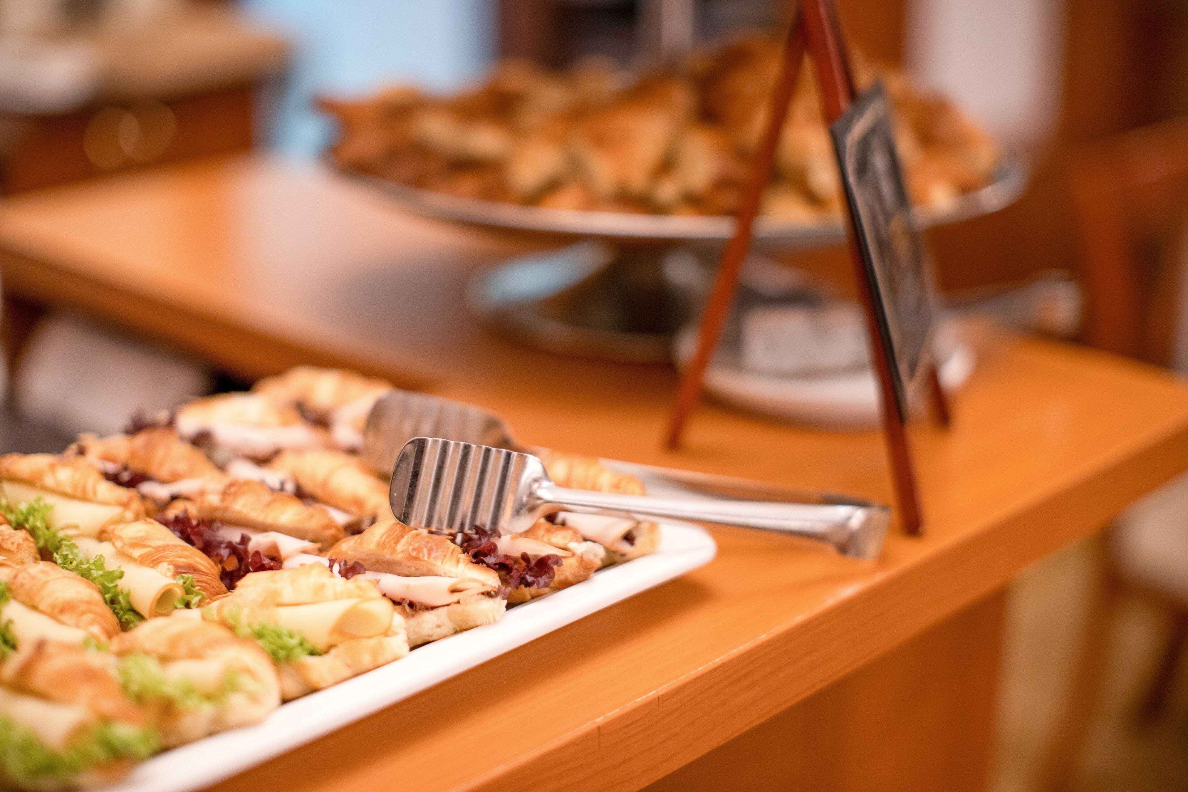 daily full breakfast (czk 400 per person)