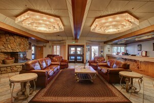 Sala de estar en el lobby