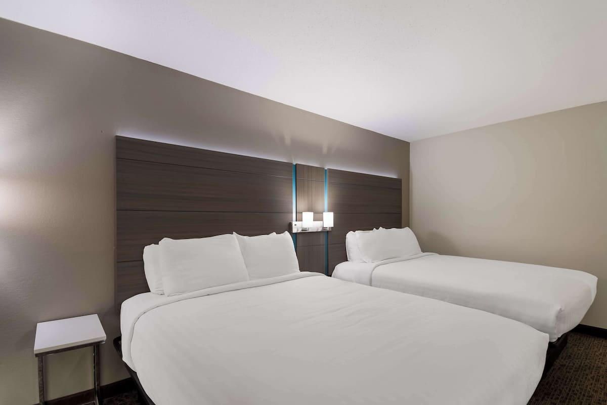 Standard Room, 2 Queen Beds, Non Smoking, Refrigerator & Microwave | In-room safe, iron/ironing board, free WiFi, bed sheets