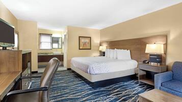 Standard-huone, 1 suuri parisänky, tupakointi kielletty, parveke | Silitysrauta/-lauta, ilmainen Wi-Fi, vuodevaatteet